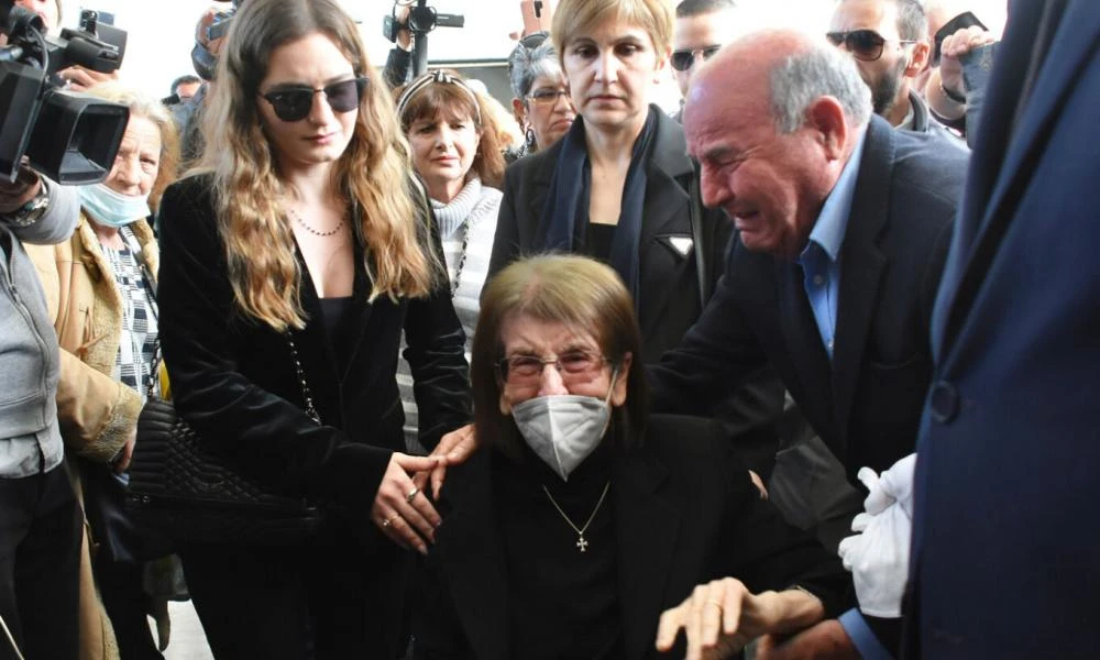 Νίκος Ξανθόπουλος: Αυτή την ώρα η κηδεία για το «παιδί του λαού»